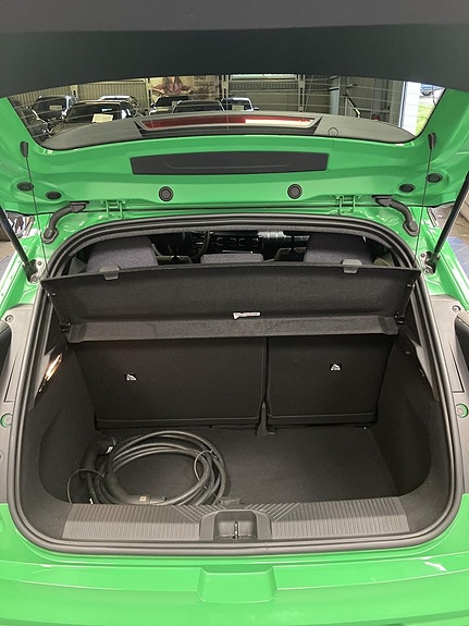 Renault 5 E-Tech 6 of 13