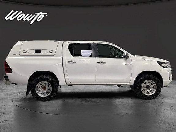 Toyota HiLux 3 of 19