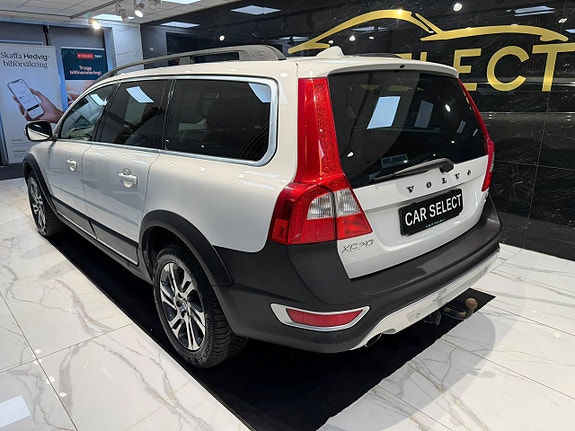 Volvo XC70 3 of 29