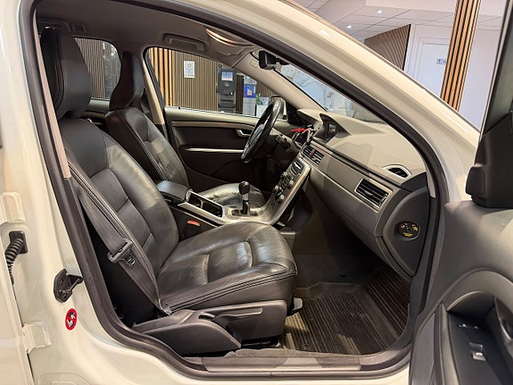Volvo XC70 22 of 29