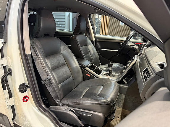 Volvo XC70 23 of 29