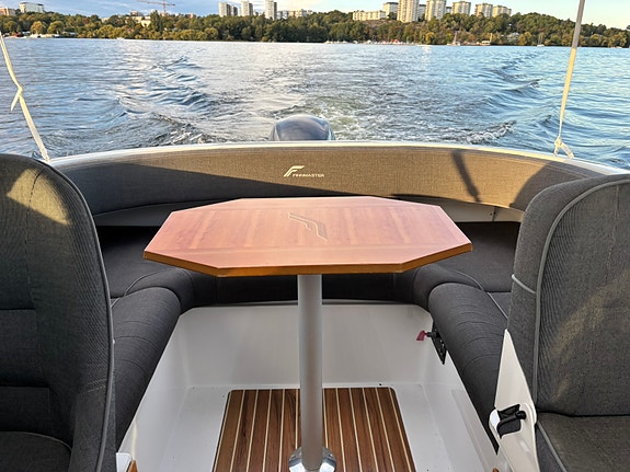 FINNMASTER 61 HT, 2009 med YAMAHA F115 , 2009, 450 Tim 8 of 10