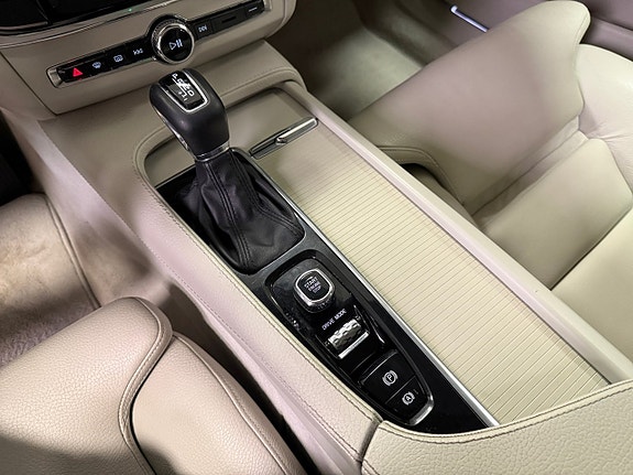 Volvo V90 13 of 16