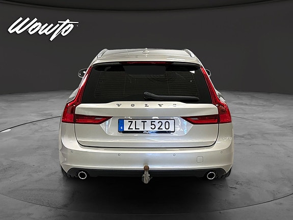 Volvo V90 5 of 16