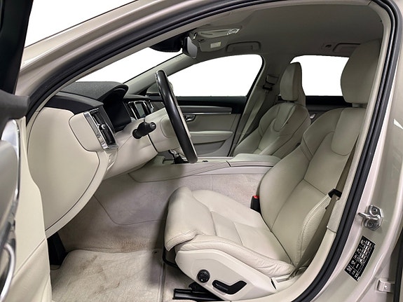 Volvo V90 8 of 16