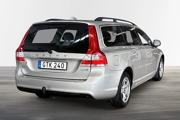 Volvo V70 3 of 23