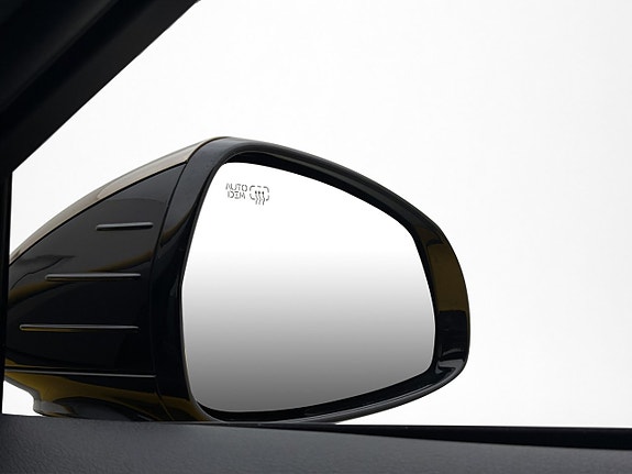 Kia Stinger 10 of 30