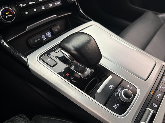 Kia Stinger 26 of 30