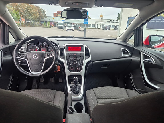 Opel Astra 10 of 11