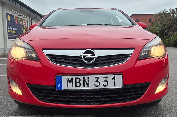 Opel Astra 8 of 11