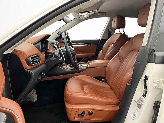 Maserati Levante 15 of 30