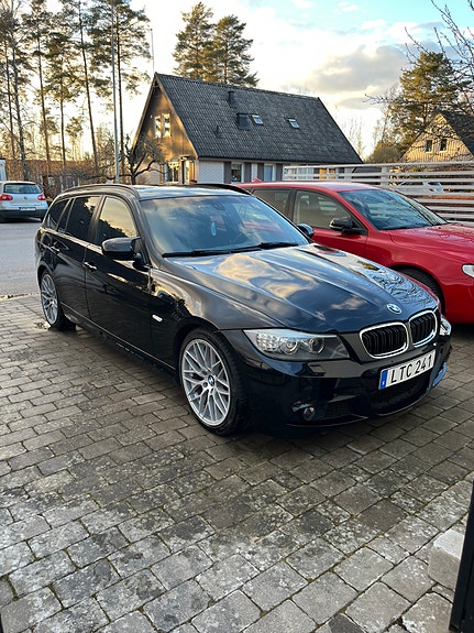 BMW 320d 2 of 6