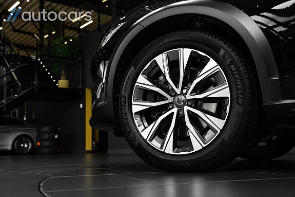Volvo V90 Cross Country 8 of 30