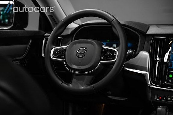 Volvo V90 Cross Country 19 of 30