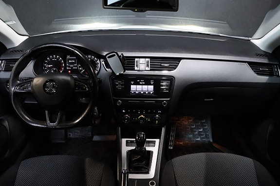 Skoda Octavia 18 of 23