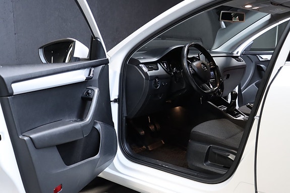 Skoda Octavia 9 of 23