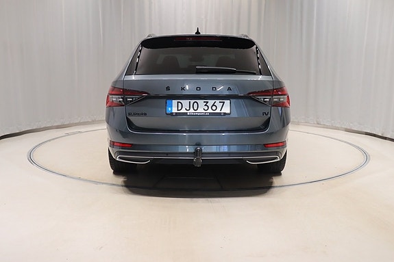 Skoda Superb 5 of 14