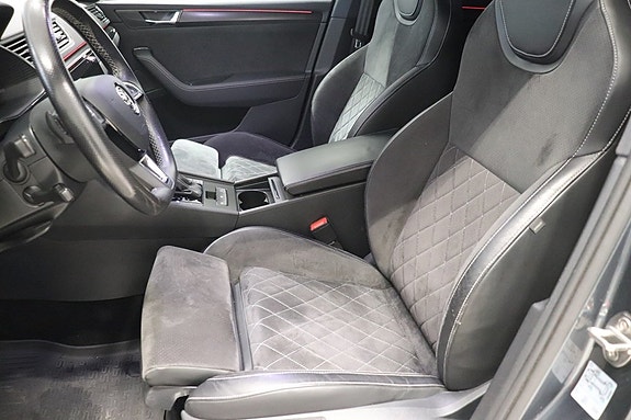Skoda Superb 7 of 14