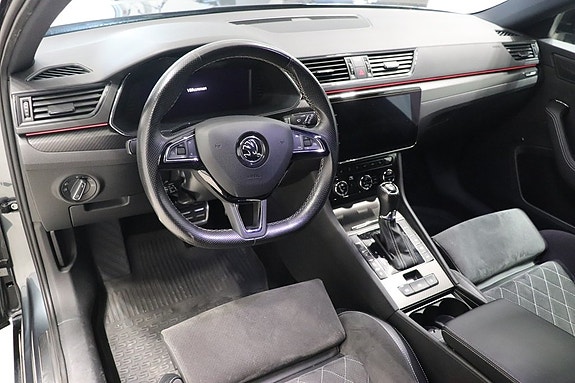 Skoda Superb 9 of 14