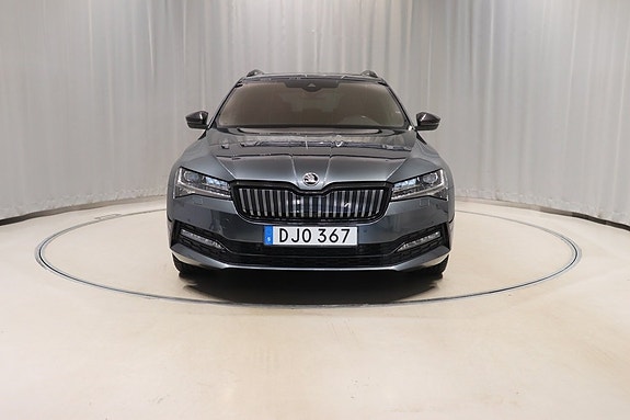 Skoda Superb 2 of 14