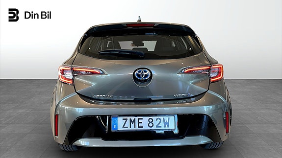 Toyota Corolla 5 of 13