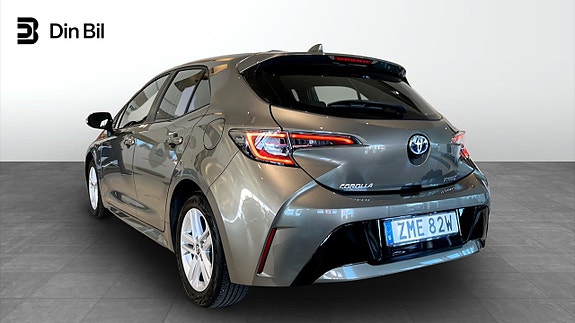 Toyota Corolla 3 of 13