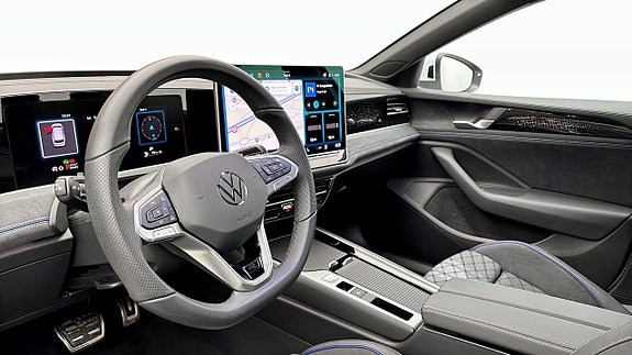Volkswagen Passat 7 of 12