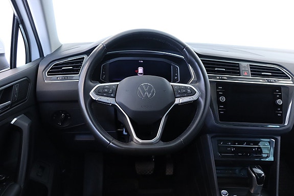 Volkswagen Tiguan 7 of 16