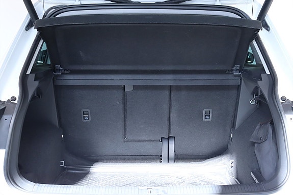 Volkswagen Tiguan 16 of 16