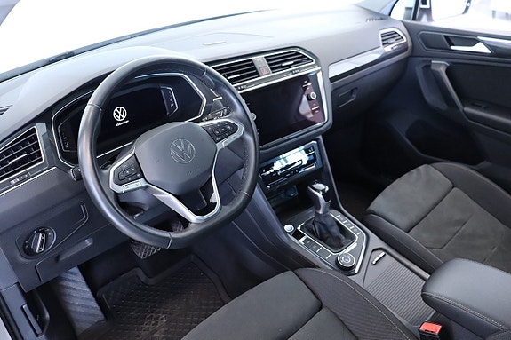 Volkswagen Tiguan 8 of 16