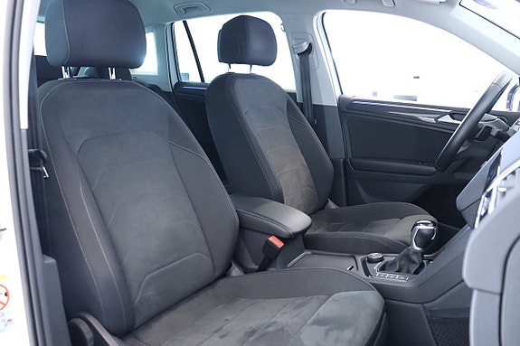 Volkswagen Tiguan 11 of 16