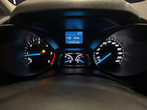 Ford Transit Connect 15 of 20