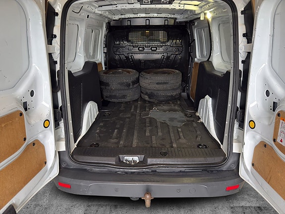 Ford Transit Connect 10 of 20
