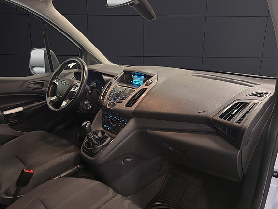 Ford Transit Connect 13 of 20