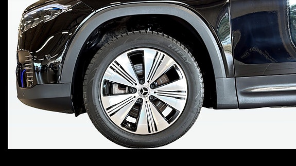 Mercedes-Benz EQB300 9 of 26