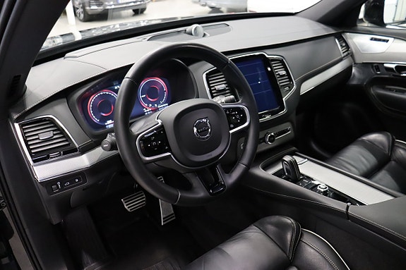 Volvo XC90 6 of 30
