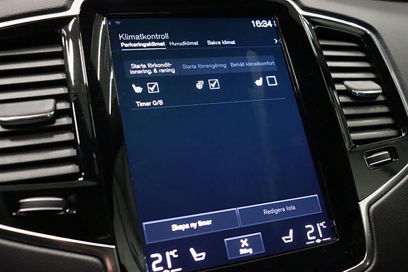 Volvo XC90 26 of 30