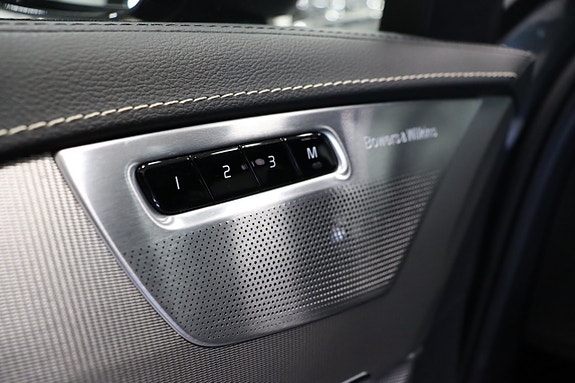 Volvo XC90 8 of 30