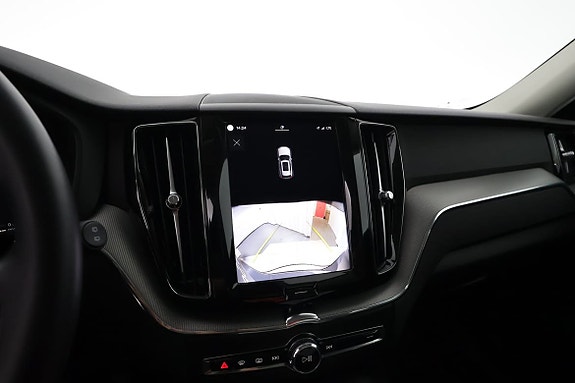 Volvo XC60 13 of 17