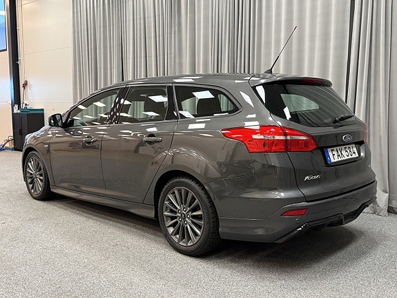 Ford Focus 3 of 15