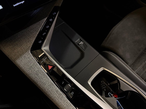 Peugeot e-3008 17 of 30