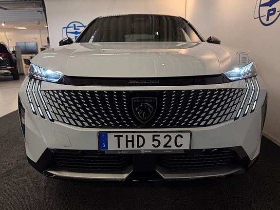 Peugeot e-3008 6 of 30
