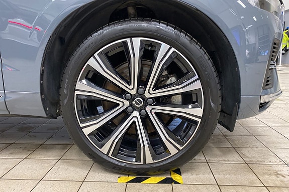 Volvo XC60 12 of 12