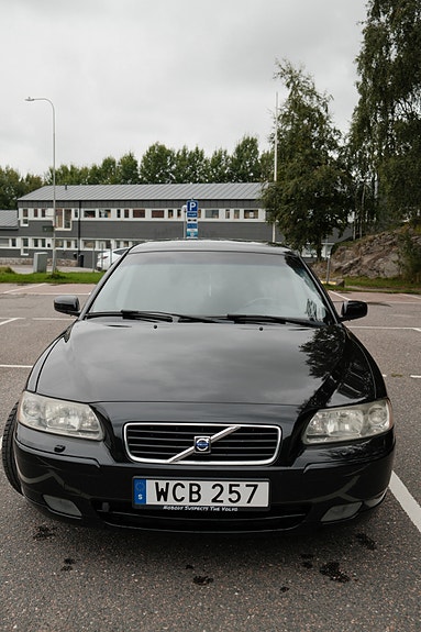 Volvo V70 3 of 22