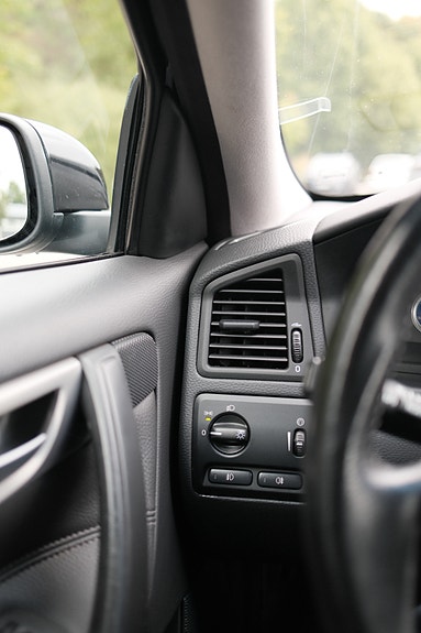 Volvo V70 8 of 22