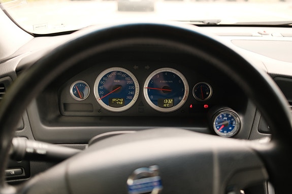 Volvo V70 10 of 22
