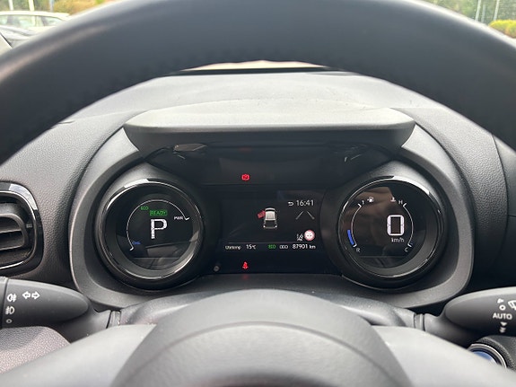 Mazda 2 17 of 26