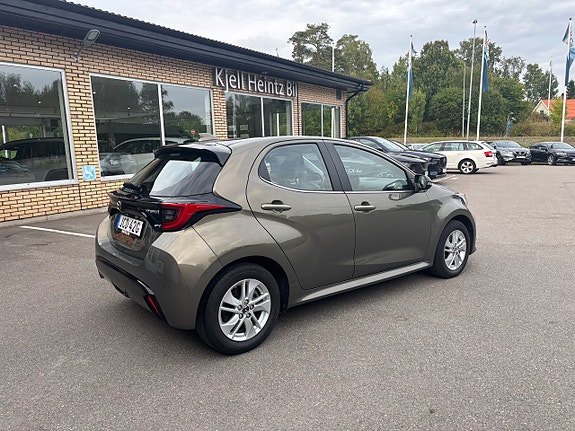 Mazda 2 5 of 26