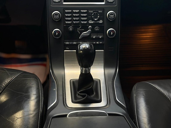 Volvo V70 12 of 22
