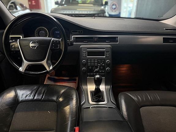 Volvo V70 8 of 22